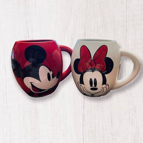 Mickey & Minnie 18oz Barrel Shaped Stoneware Mugs - Picture 1 of 6